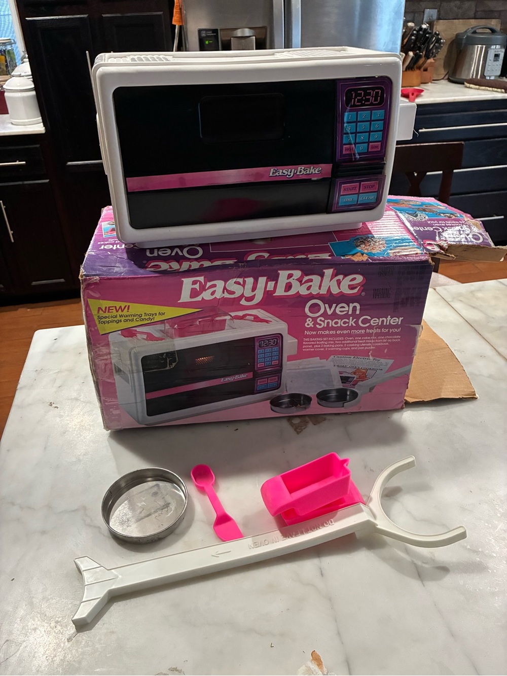 VTG 1990s Easy Bake Oven by Kenner With Original Cake Mix With Utensils As Pic
